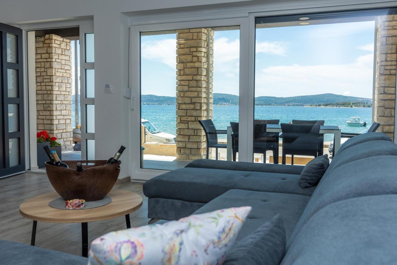 Apartments Maris 스베티필립아이자코브 외부 사진